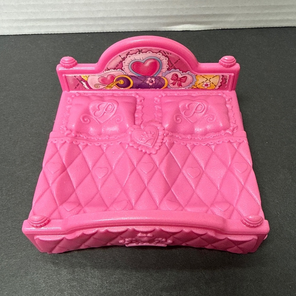 FP Disney Princess Little People  Pink Glitter Heart Crown Bed for Dollhouse